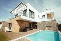 Moradia com piscina na Ericeira arrendo