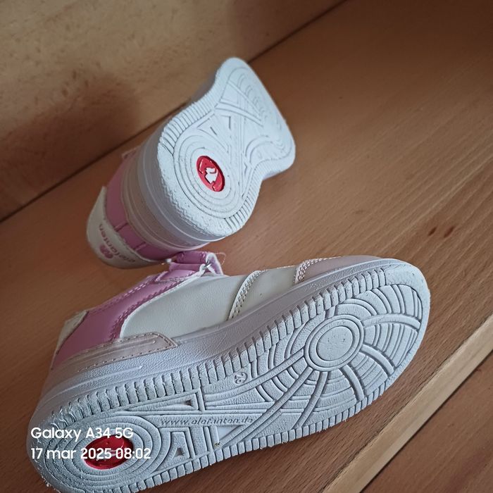 Sneakersy adidasy dla dziewczynki 26