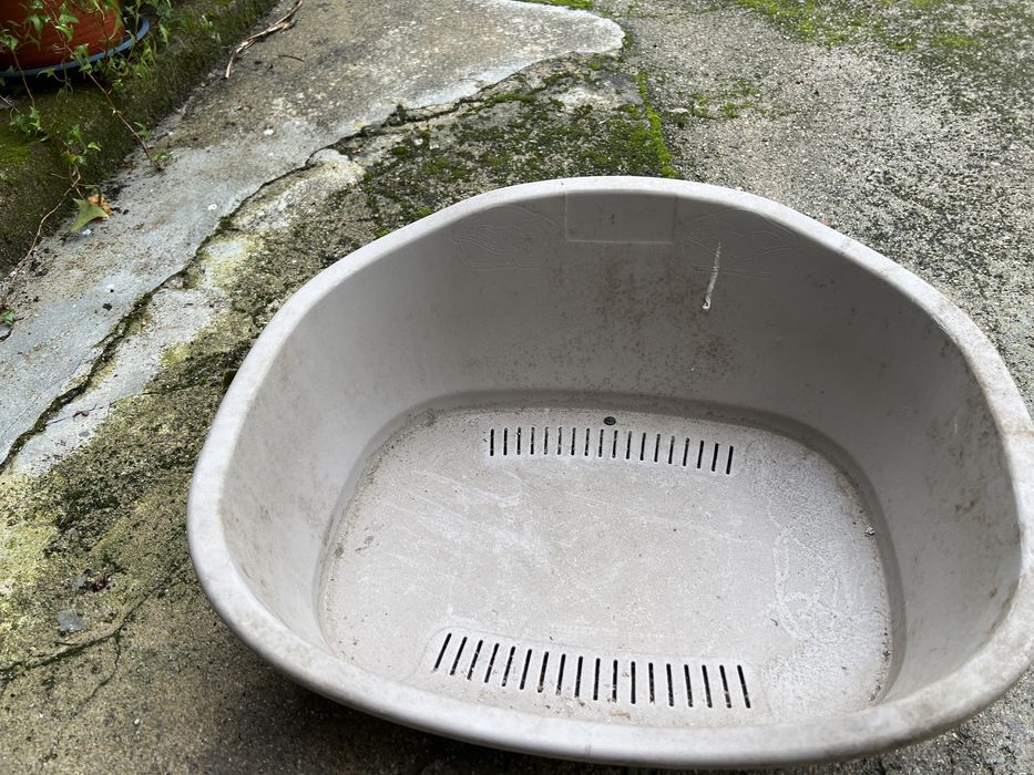 Cama para cao em plastico