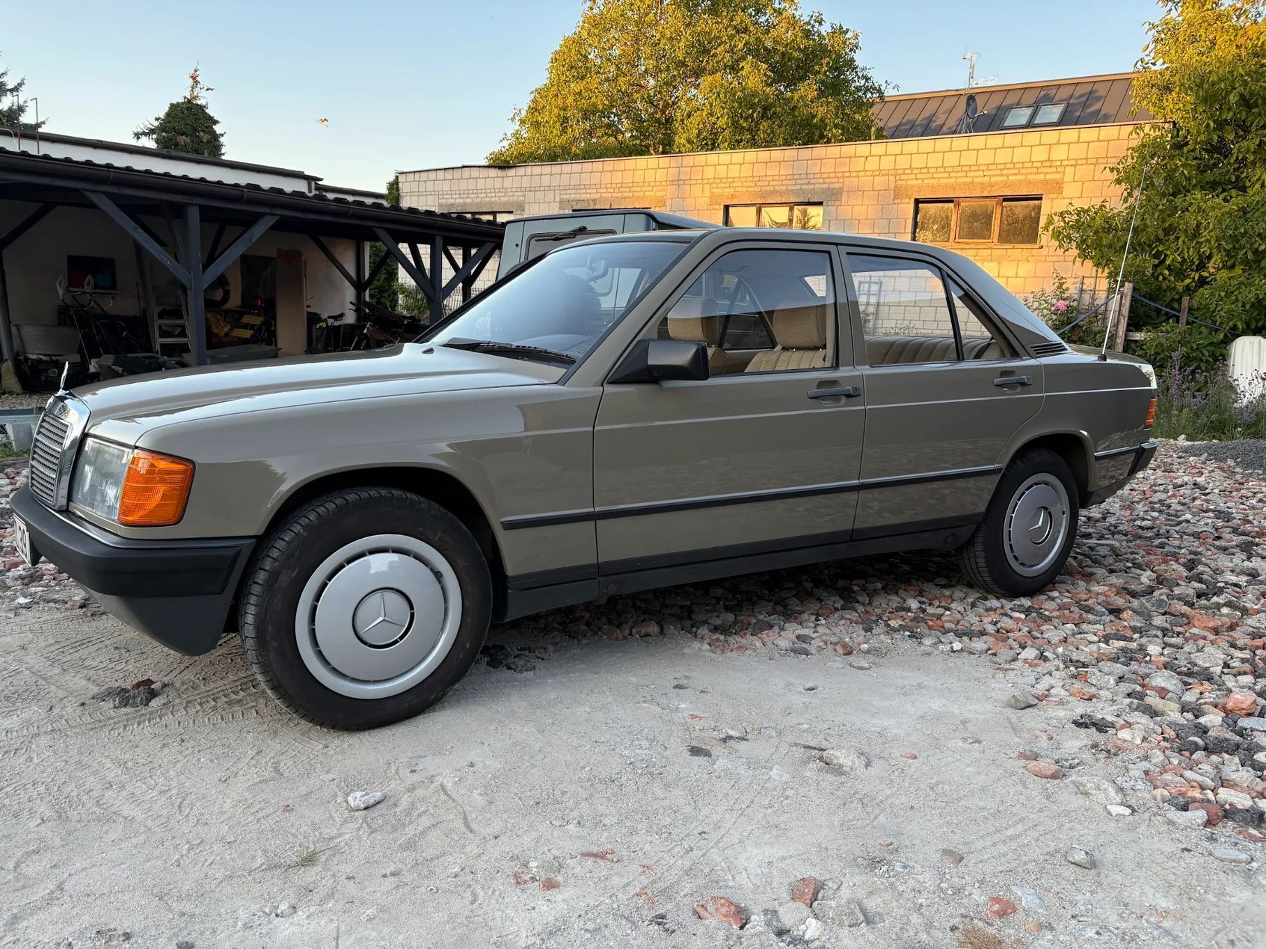 Mercedes-Benz W201 (190) Mercedes W201 2.0 Automat 71tys. km! Europa, wąska listwa! 170zdjęć!
