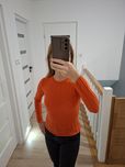 Pomarańczowy sweter zara