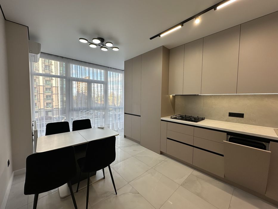 Оренда  2 кімнатна квартира ЖК Бау Комфорт,поруч Липки ,міське озеро