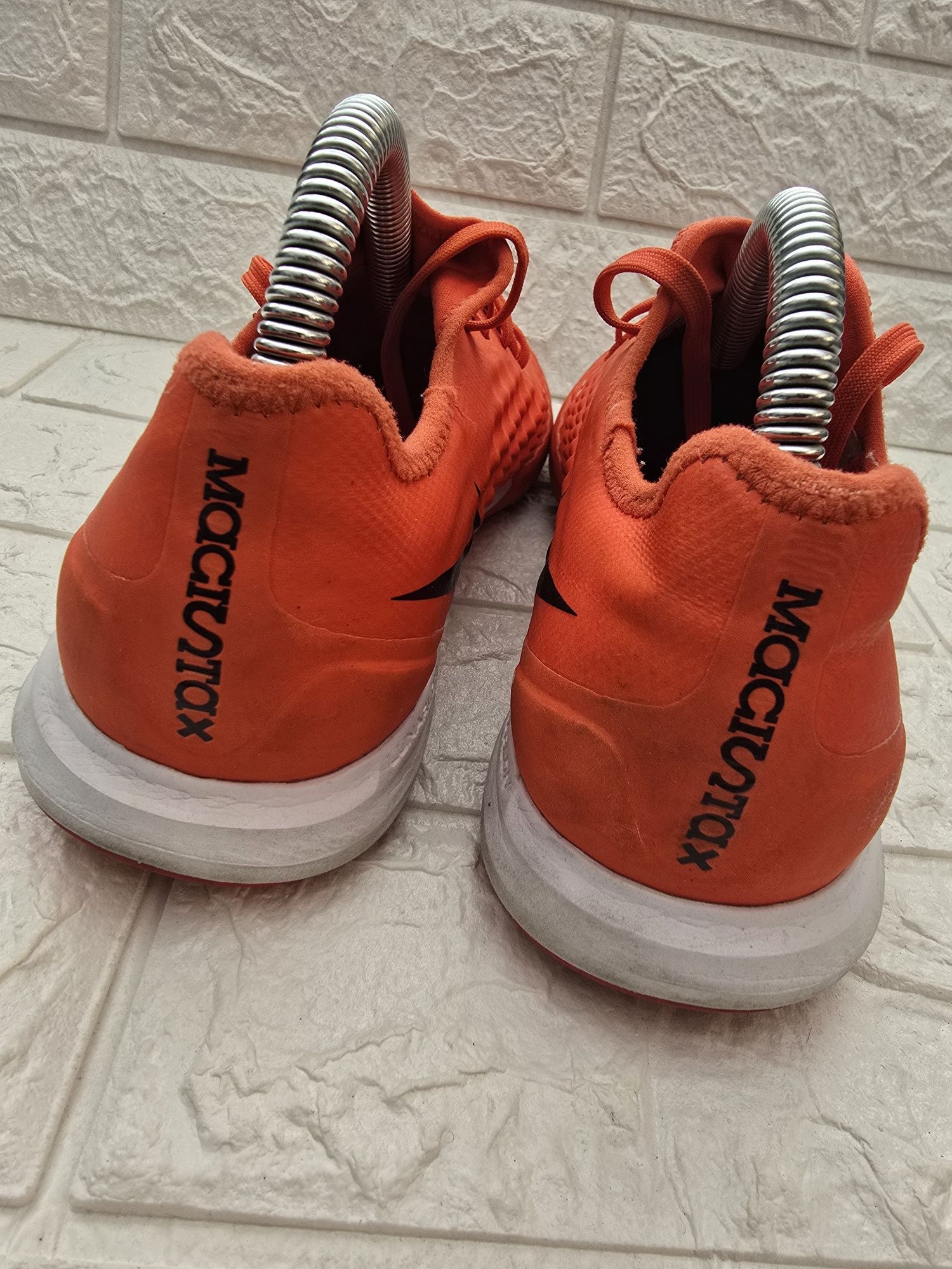 Halówki Nike Magista X Finale r.39/40