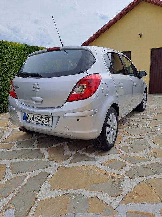 Opel corsa D 1,2 przebieg 121000 km