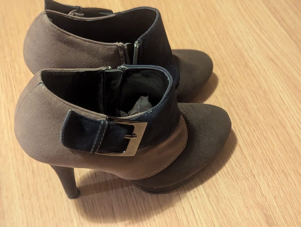 Botins Seaside 37