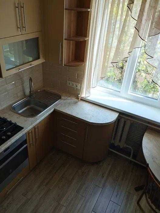 Продам окремий будинок