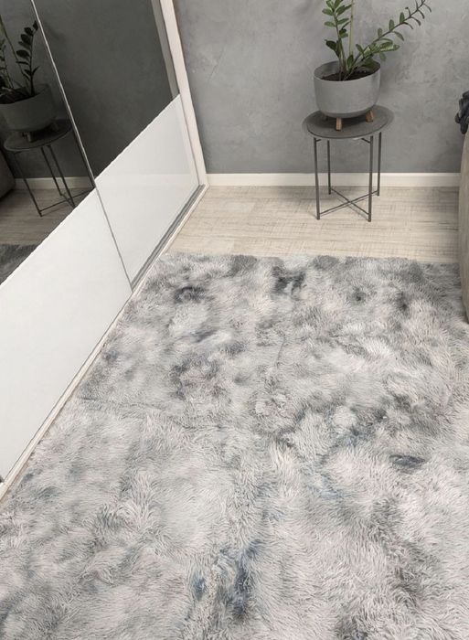 Нереально гарний килим  пухнастий ( різні розміри)