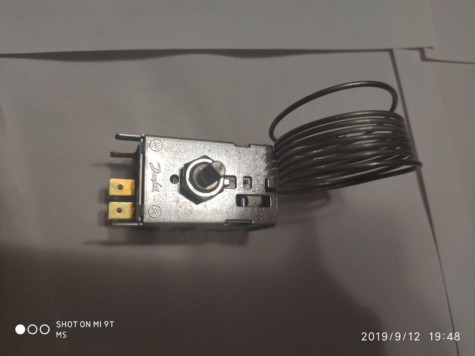 Термостат Danfos Терморегулятор Danfoss BN 077B1103L 1041/ EN60730-2-9