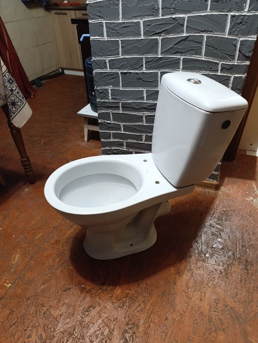 Унітаз б/у Cersanit