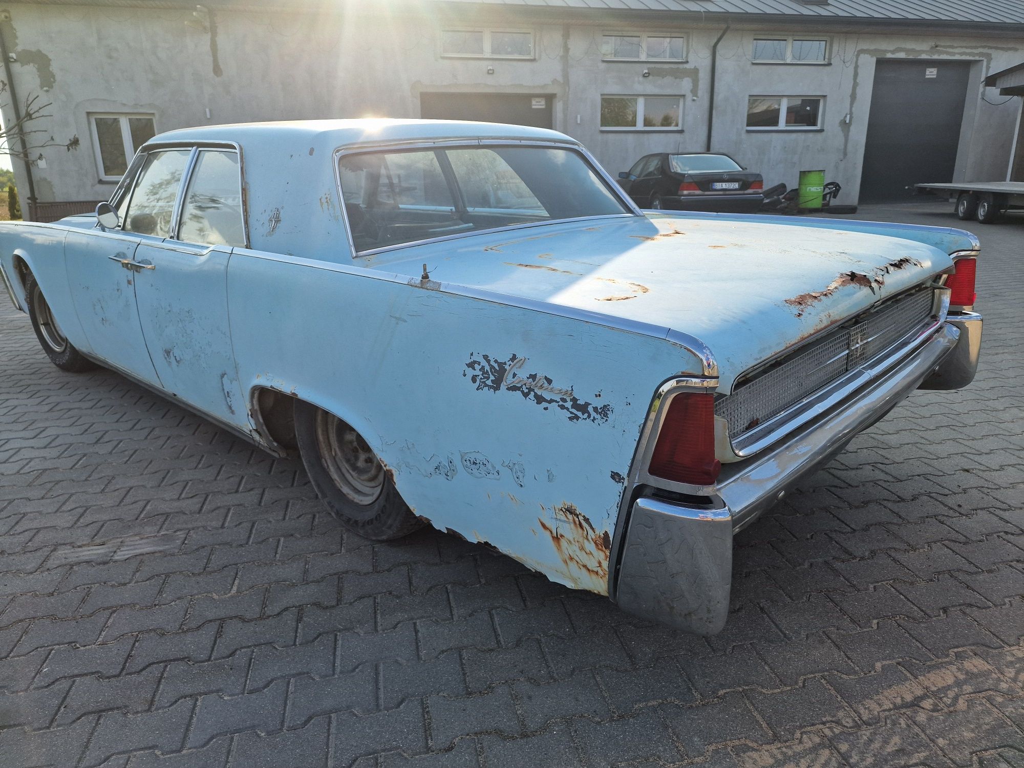 1961 lincolna continental