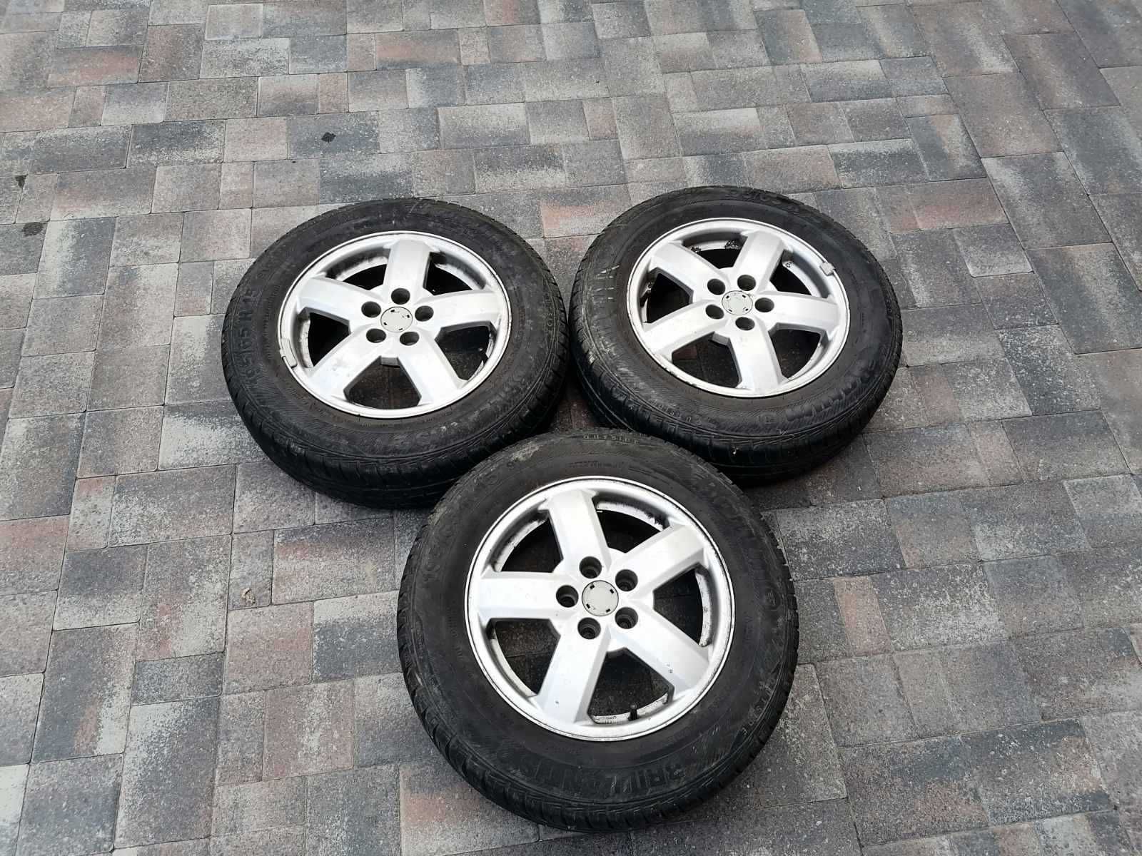 Алюмінієві Диски з гумою Шкода тур 195/65r15.  5х100. 4 штуки