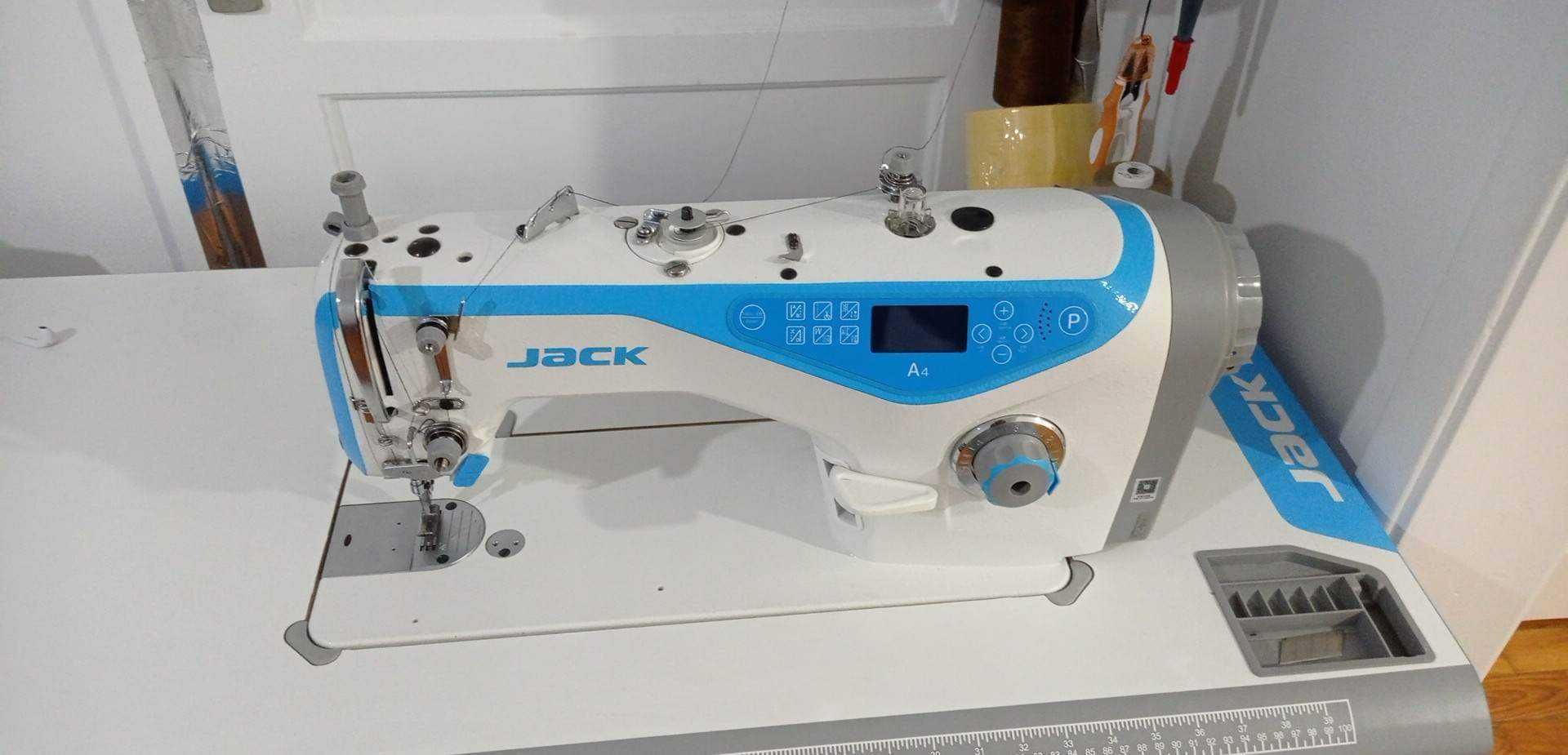 Máquina de costura industrial Jack A4