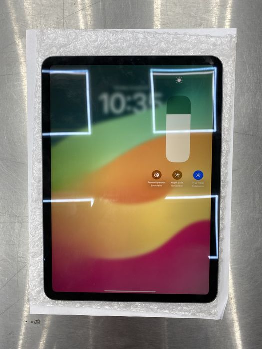 Продам iPad  pro 11 64 gb все оригінал !