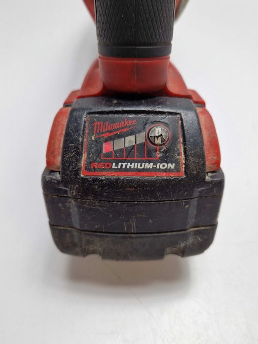 Piła szablasta MILWAUKEE M18 CSX + Bateria 5.0 AH Walizka