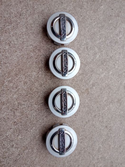 Dekielki do felg aluminiowych Nissan 54mm