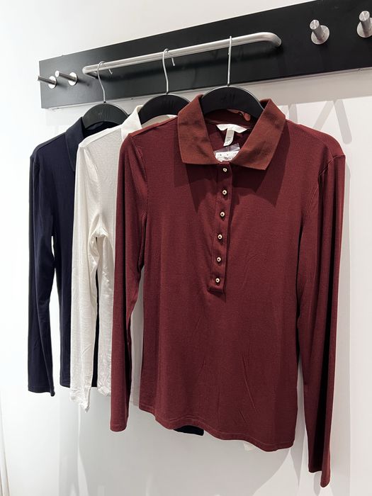 H&M поло з м’якого трикотажу в рубчик.