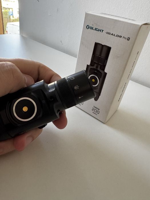 Olight BALDR Pro R - Latarka z celownikiem laserowym - Jak nowa!