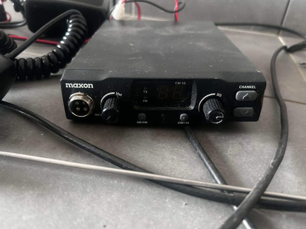 Cb radio Maxon z anteną