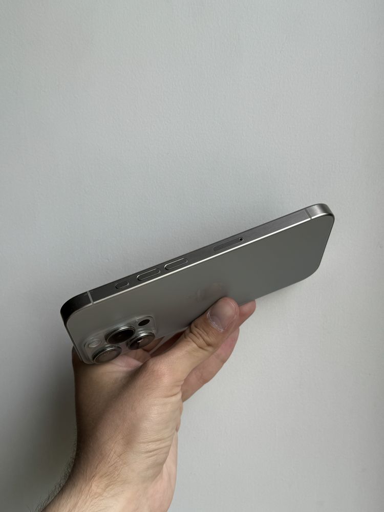 iPhone 15 Pro 256 Gb Natural Titanium Neverlock АКБ 100% Физ Сим