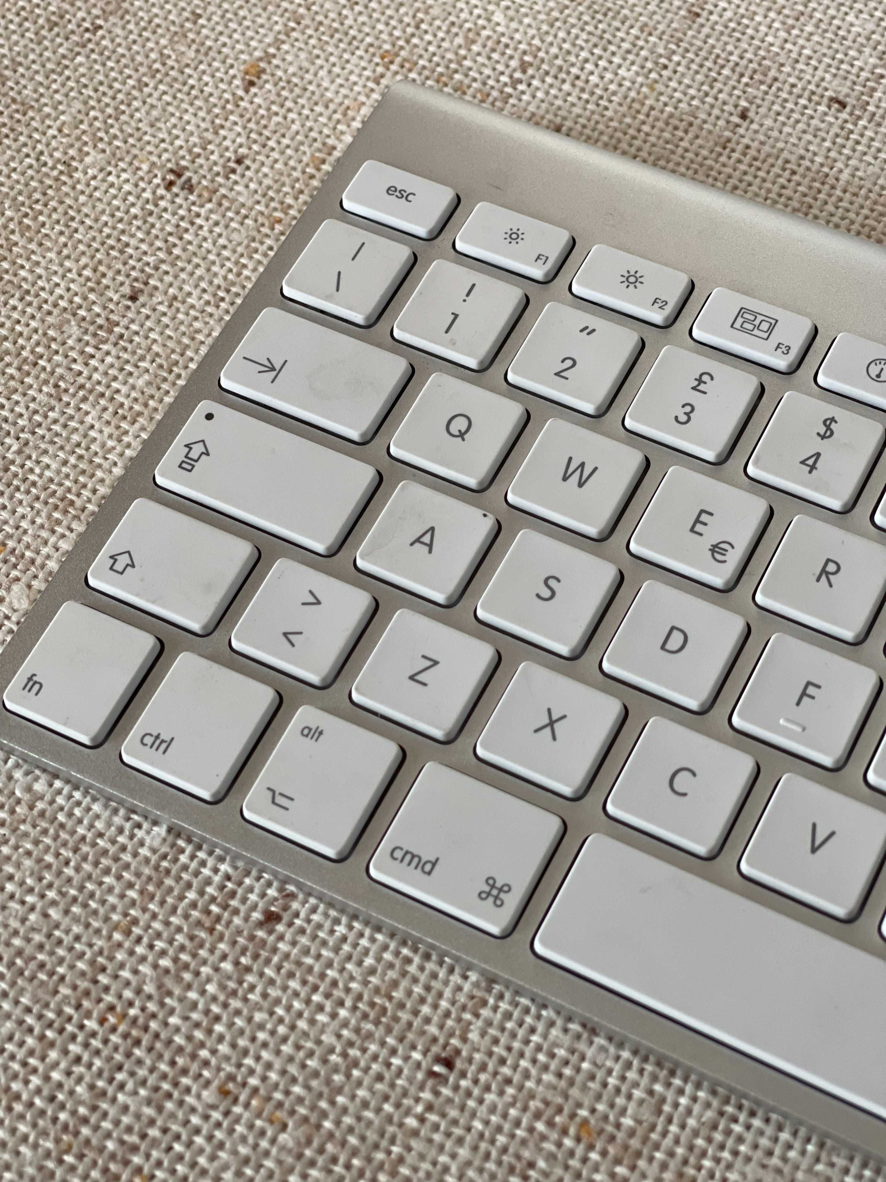 Клавіатура Apple A1314 Wireless Keyboard