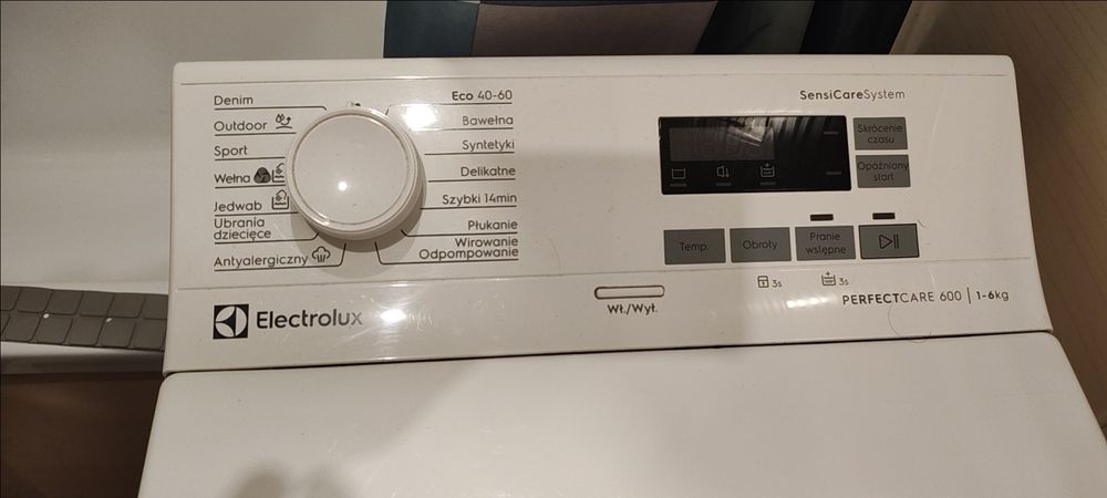 Automat, pralka, wirówka Elektroluks, AGD