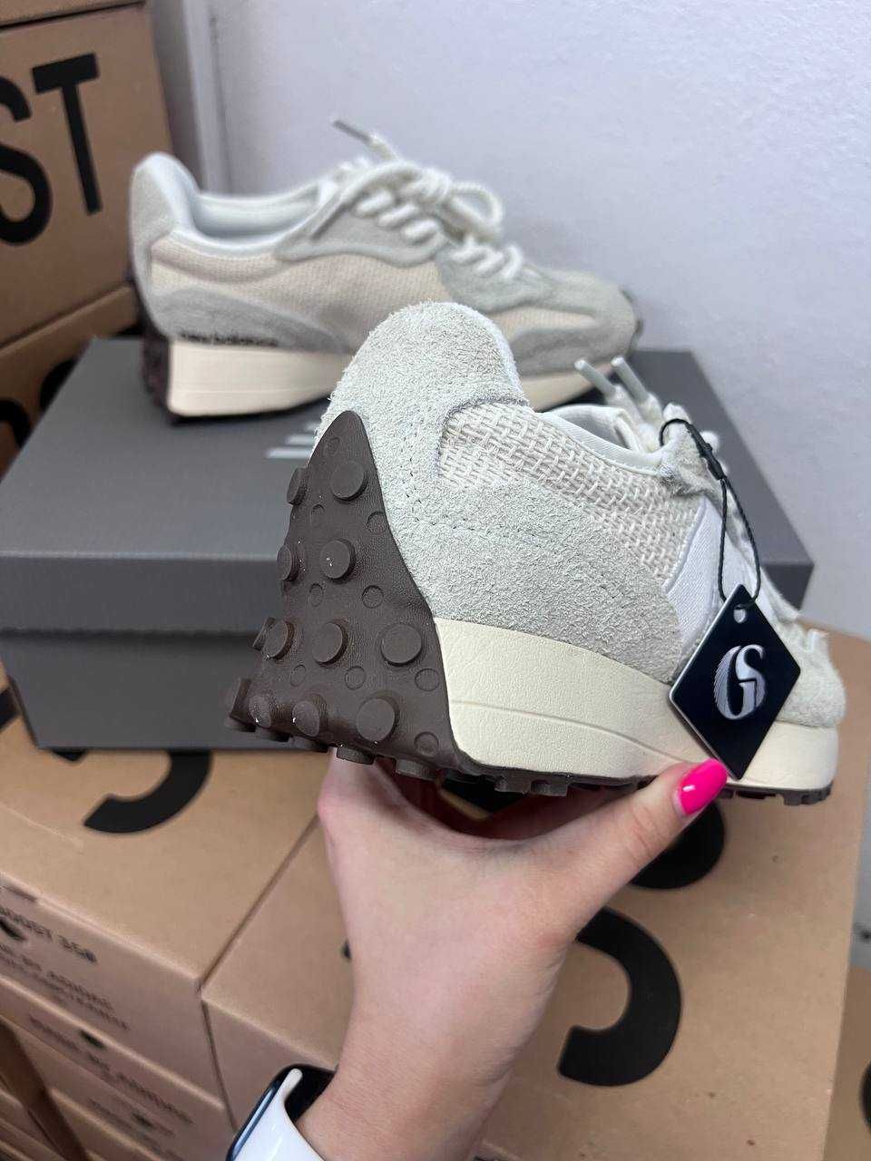 Кроссовки New Balance 327 beige laces / Нью беленс 327 бежевые 38 39