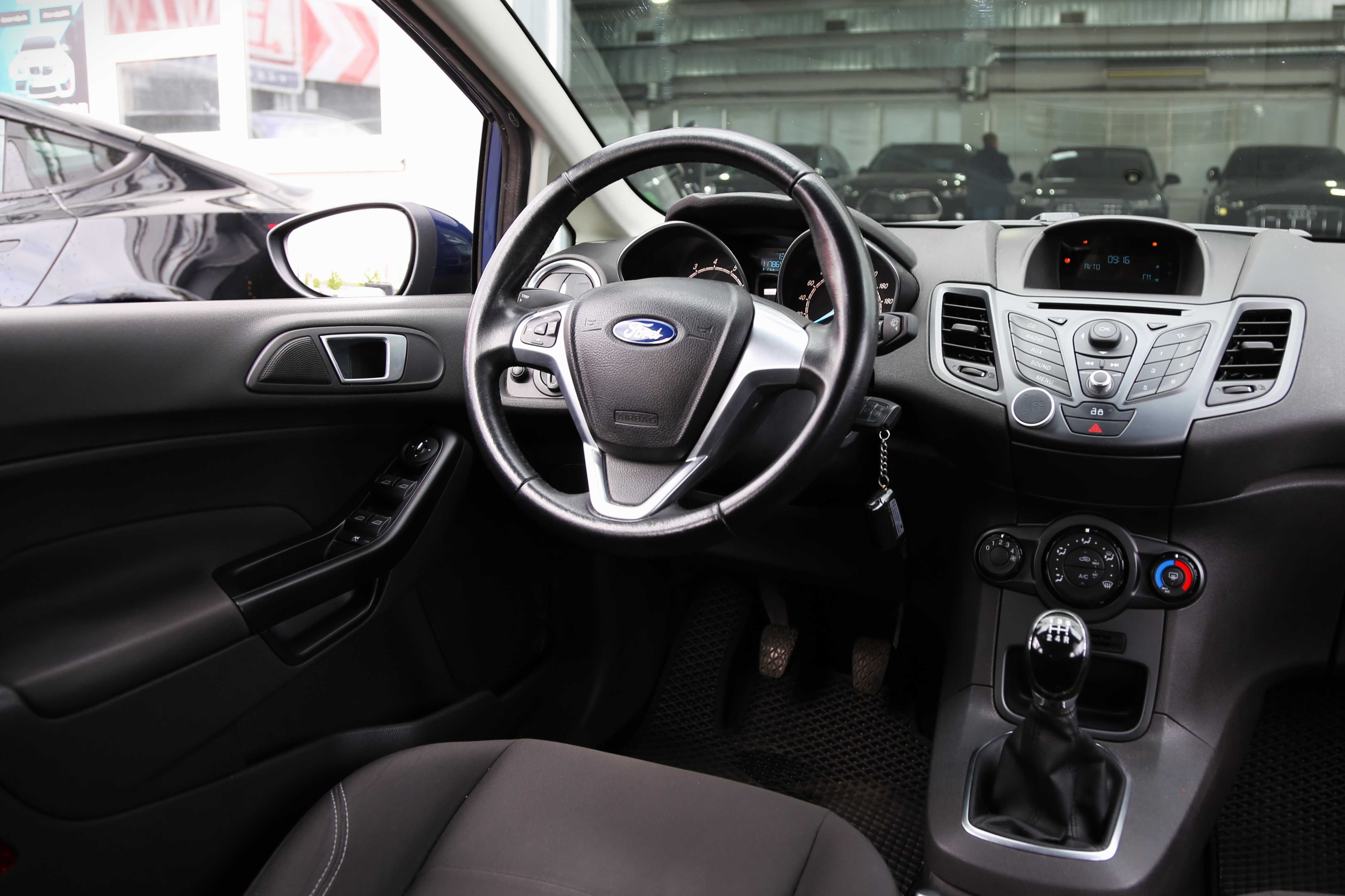 Ford Fiesta 2013 року