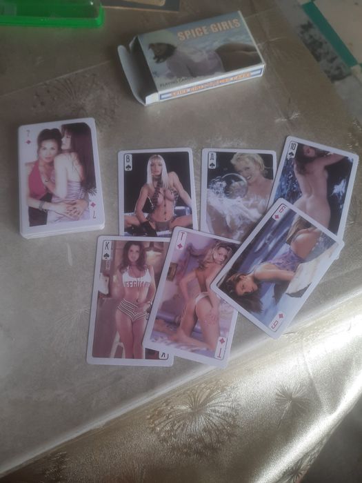 Карты с эротикой Spice Girls новые.