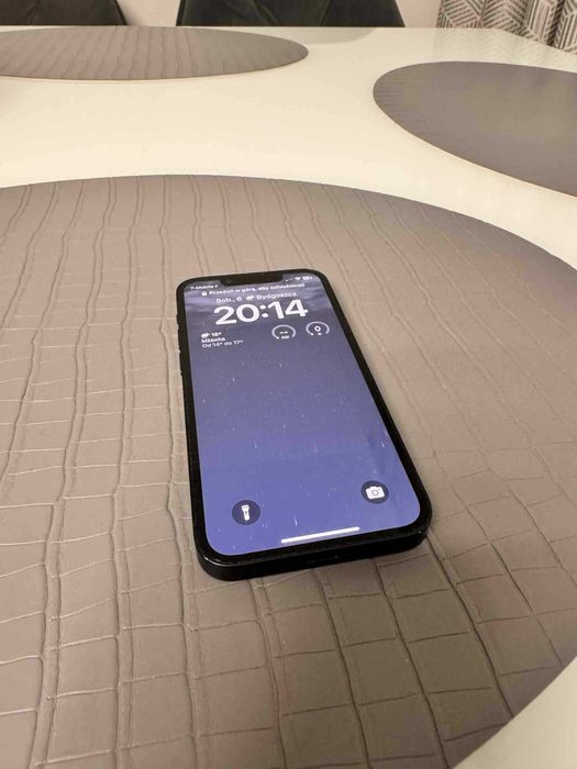 iPhone  13  mini