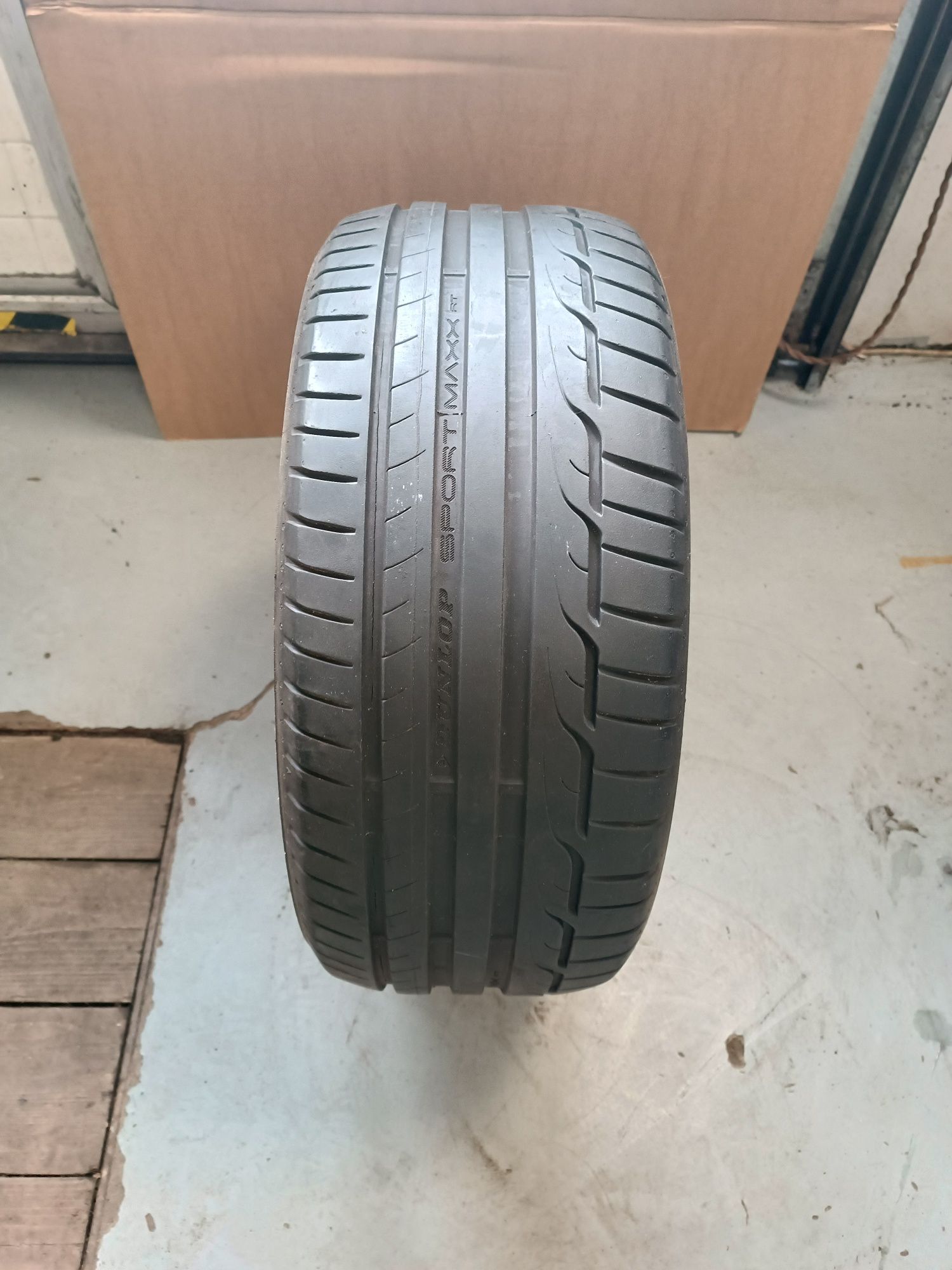 235/45R17 Dunlop Sport Maxx RT  97 Y