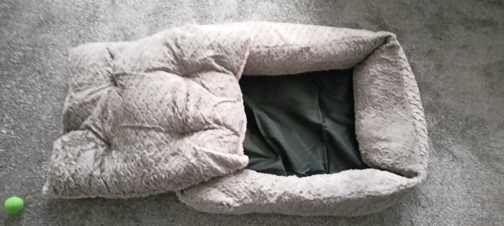 Sprzedam legowisko dla pieska lub kotka