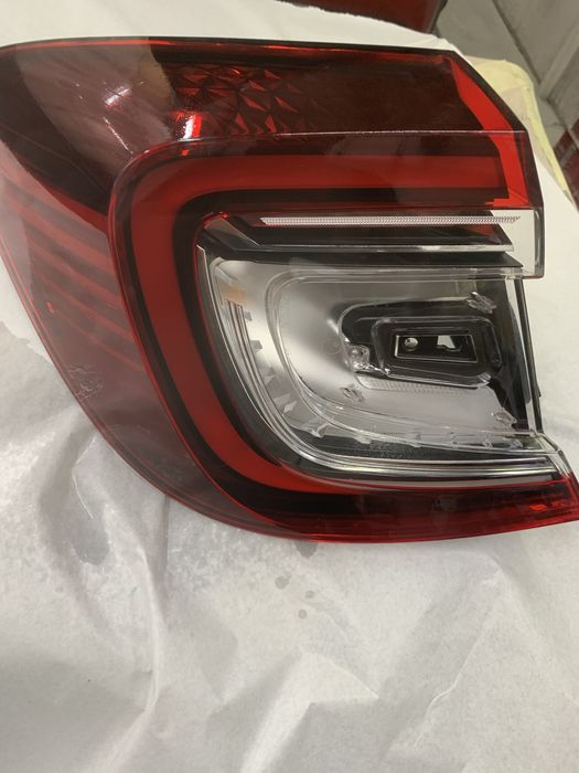 Renault captur farolin traz esq