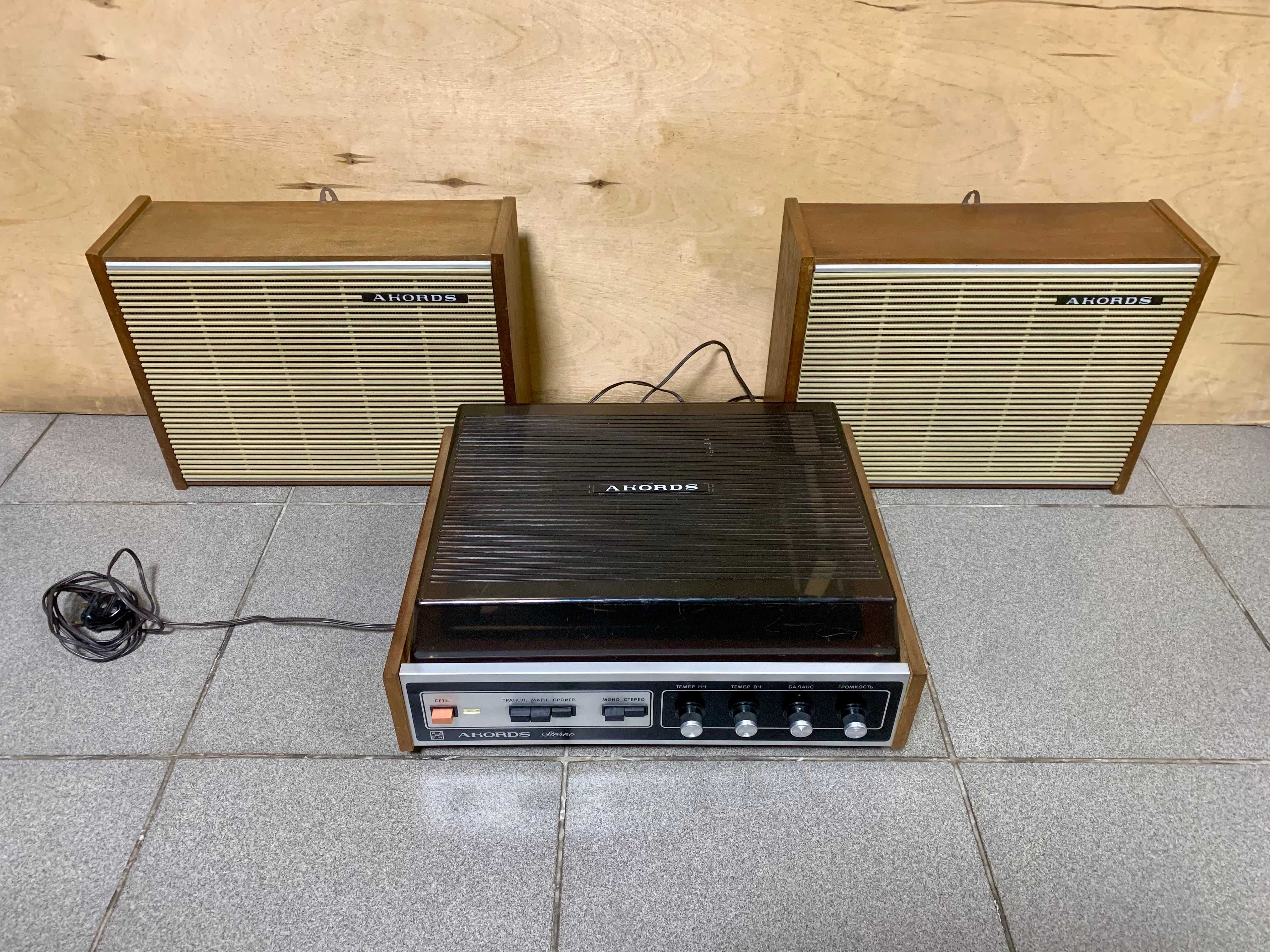 програвач платівок Akords stereo