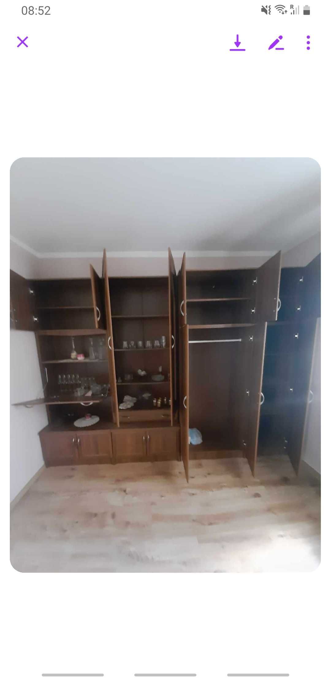 Komplet mebli pokojowych