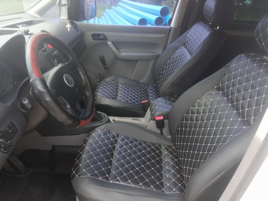 продам авто все працює всі деталі по телефоні