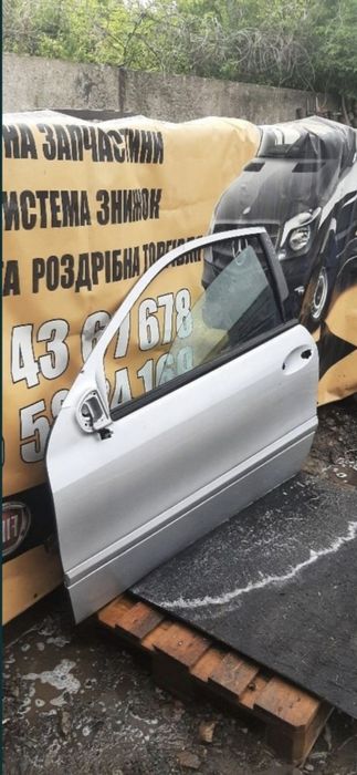Дверка передня ліва Mercedes C-class w203 купе