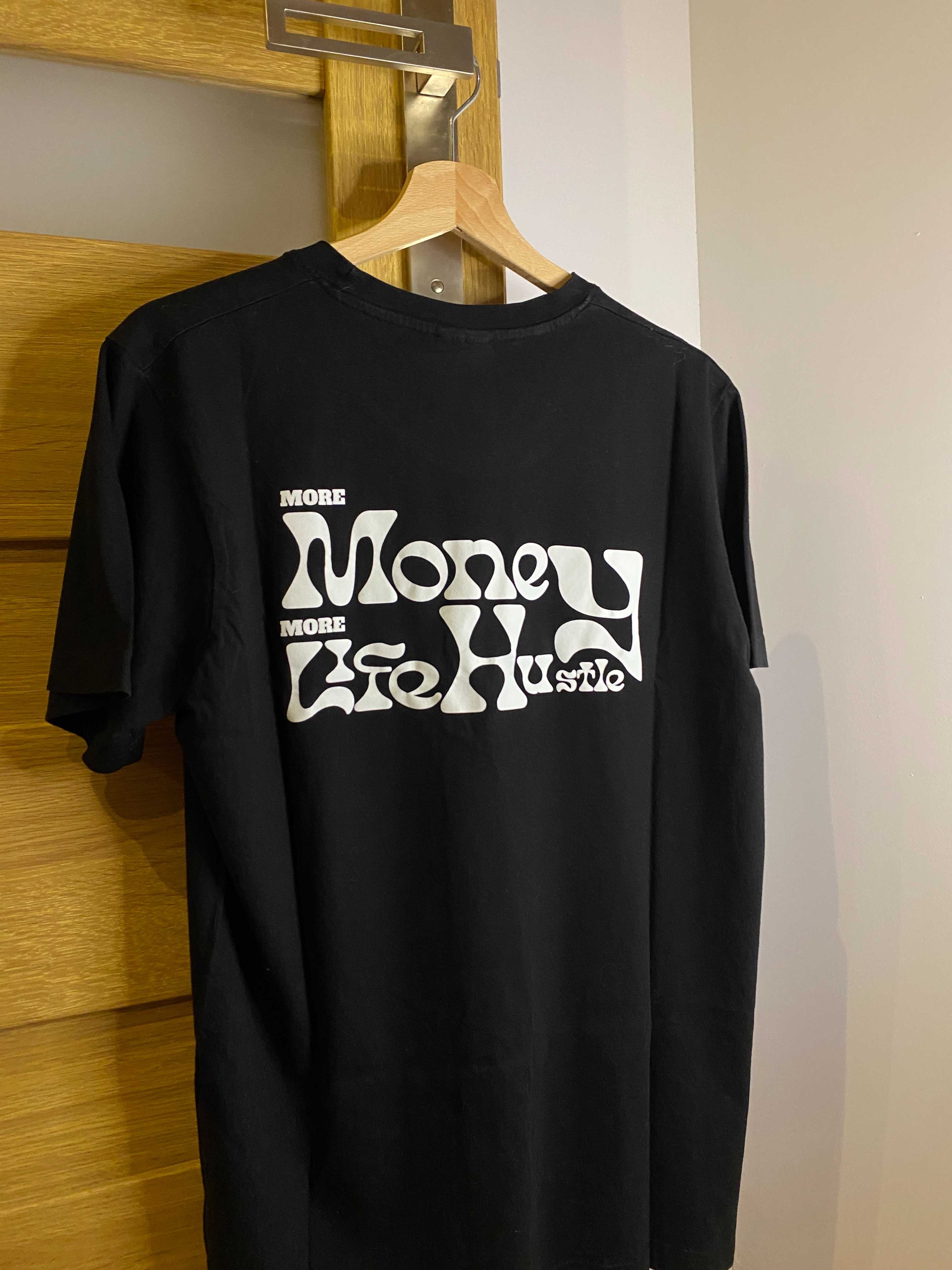 Męska Czarna Koszulka Hustler More Money More Life Hustle