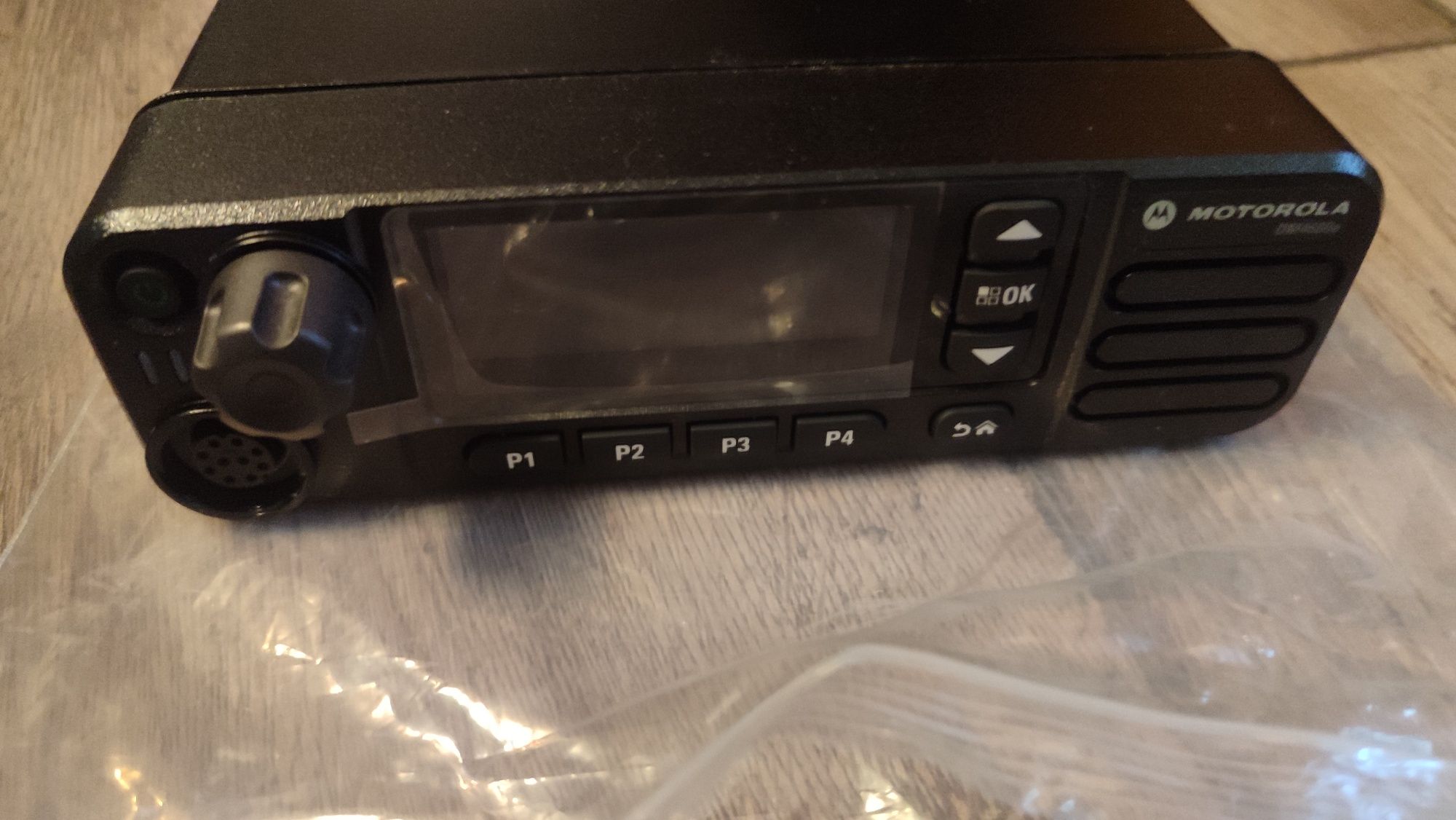 Автомобільна радіостанція Motorola DM4600E 136-174M 25W CD MBAR304N