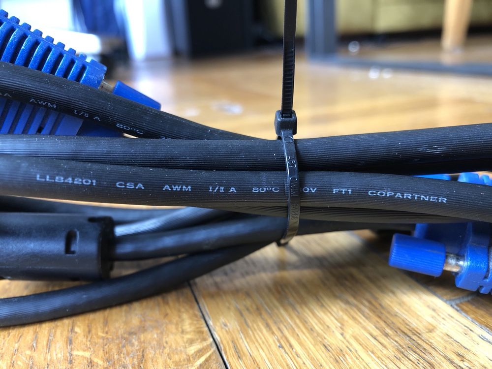 2 kable VGA w komplecie