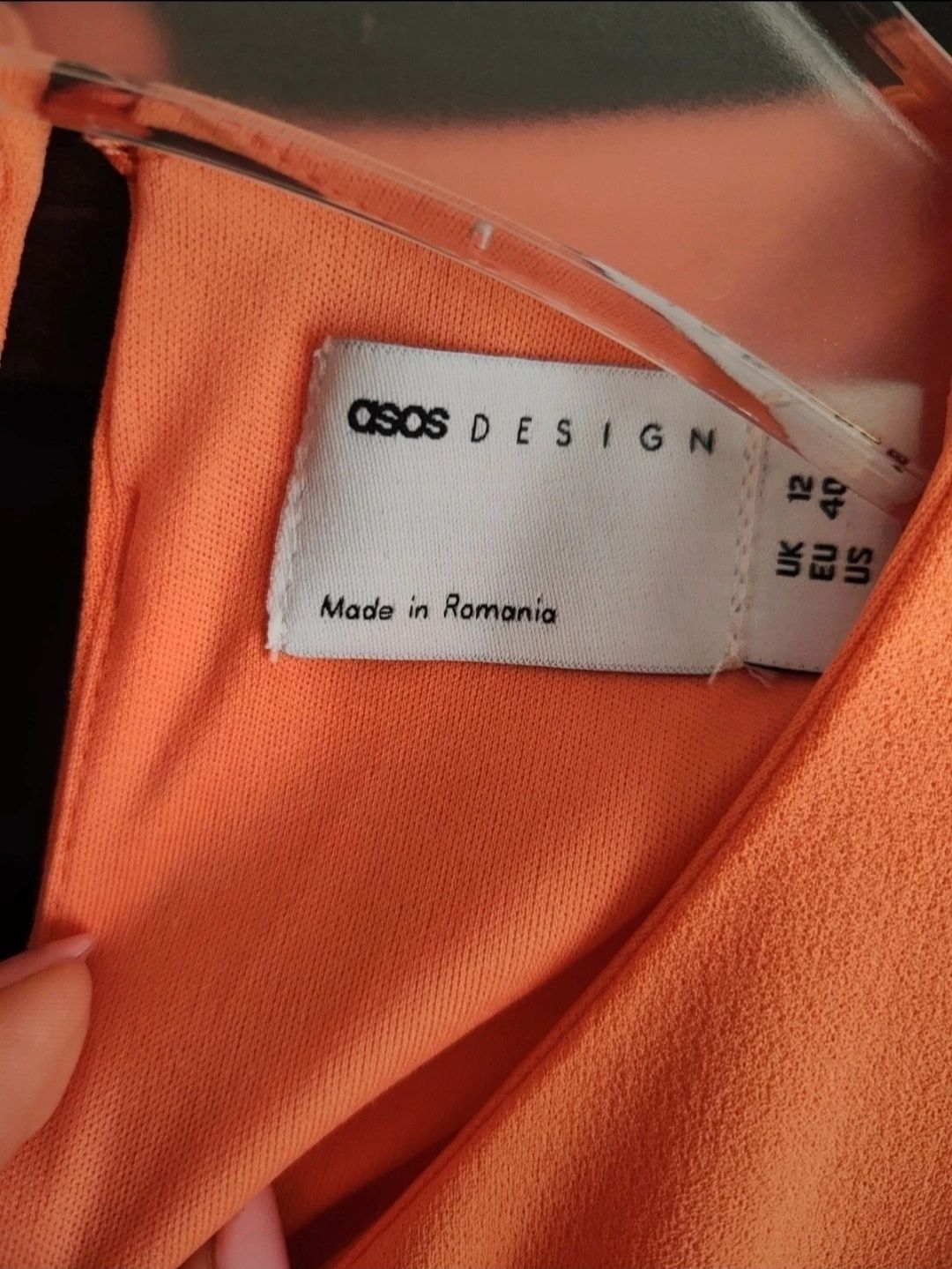 Pomarańczowa kopertowa sukienka midi w wycięciami Asos rozm. L