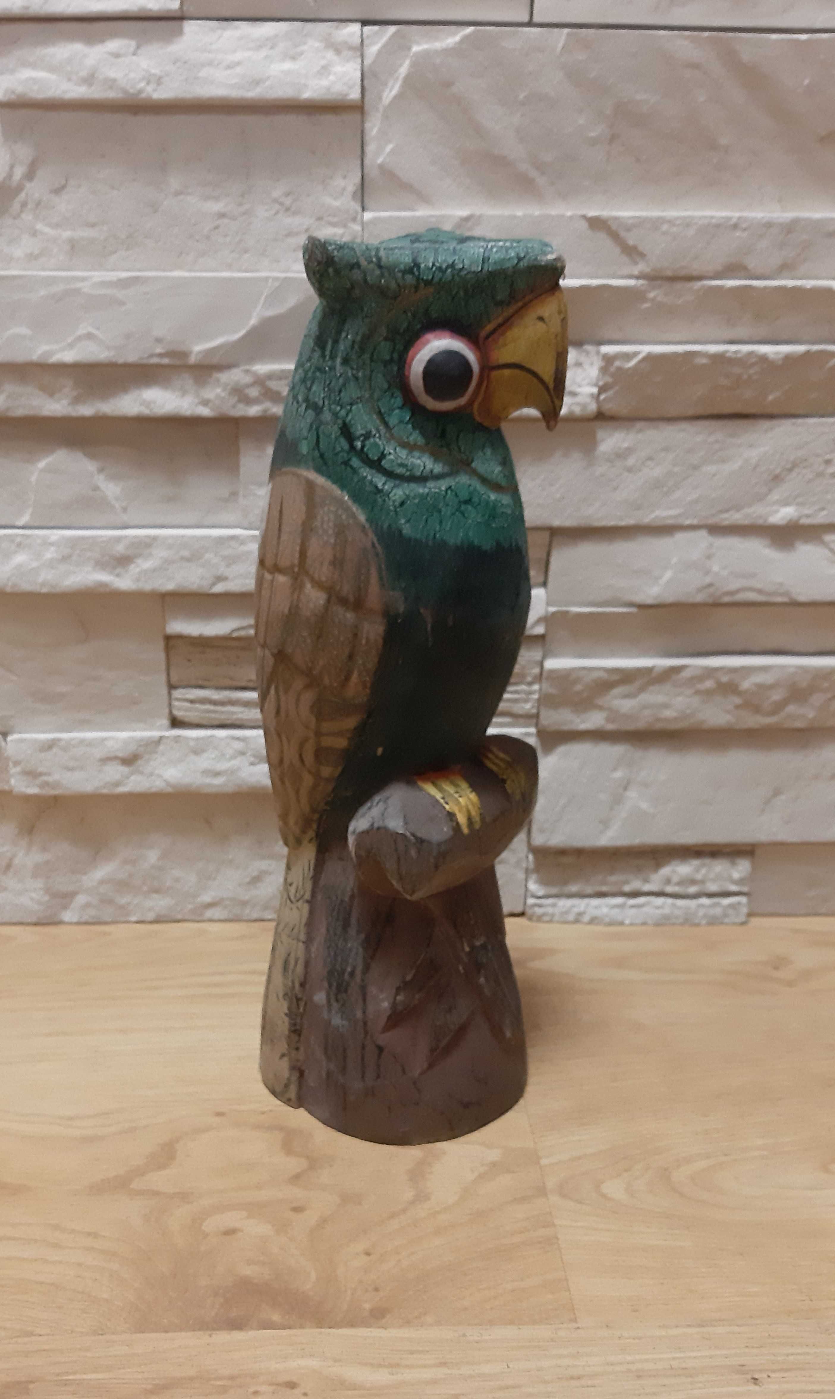 papuga figurka rzeźba w drewnie