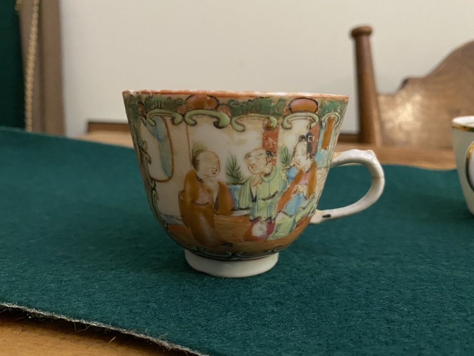 Varias chavenas antigas