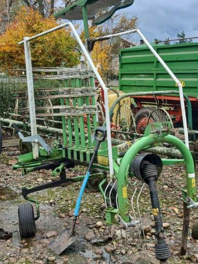 Sprzedam zgrabiarke SaMasz i ciągnik C-360