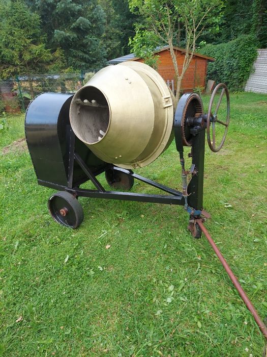 Betoniarka z silnikiem 2,2 kw