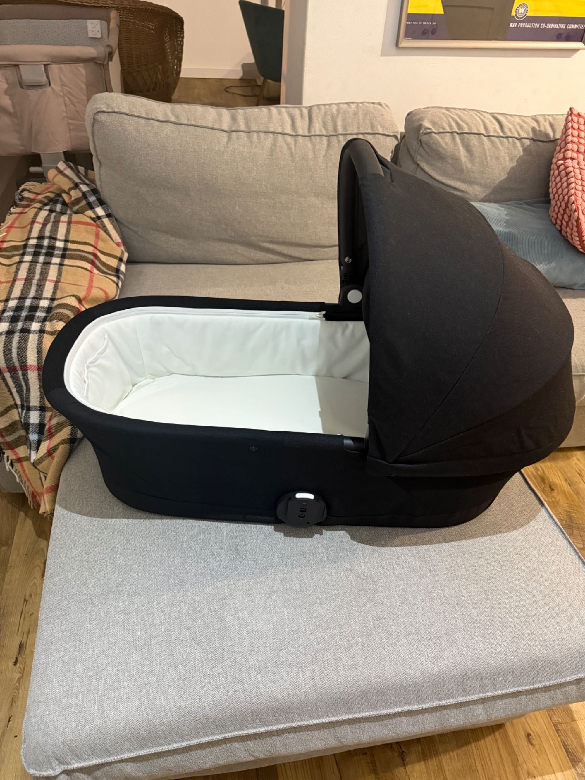 Vendo Alcofa Cybex Gazelle S - Moon Black / Como nova