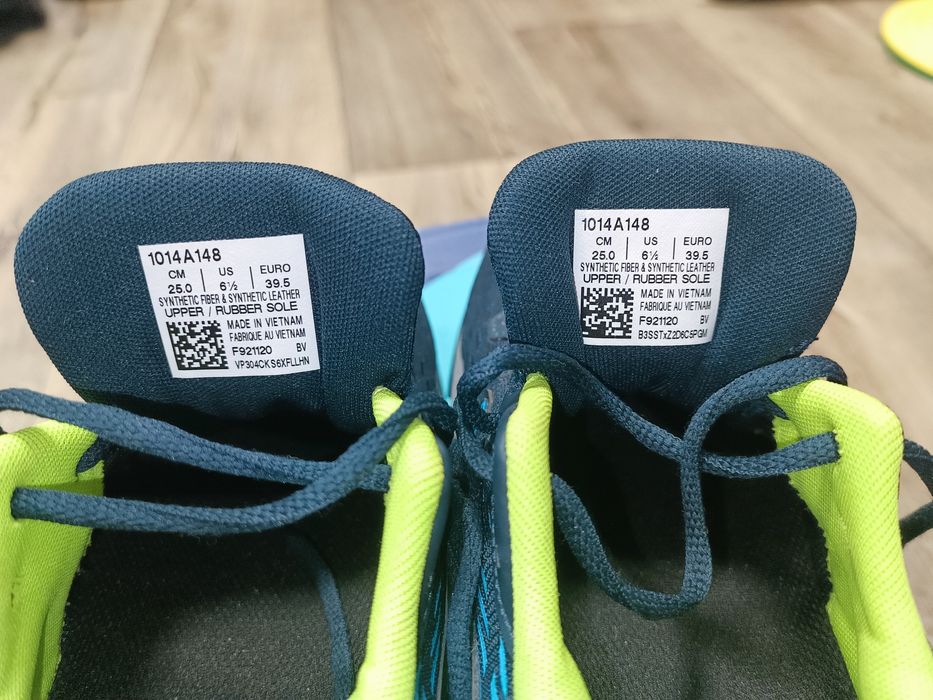 Кросівки Asics ( Gel Cumulus ) 39,5