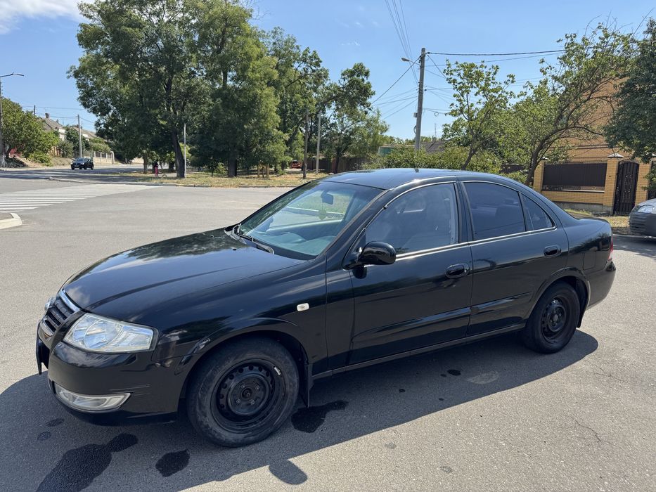 Nissan sunny (almera)