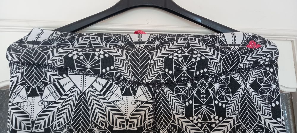 Nowe sportowe legginsy getry rozm Eur S 36/38 Crivit