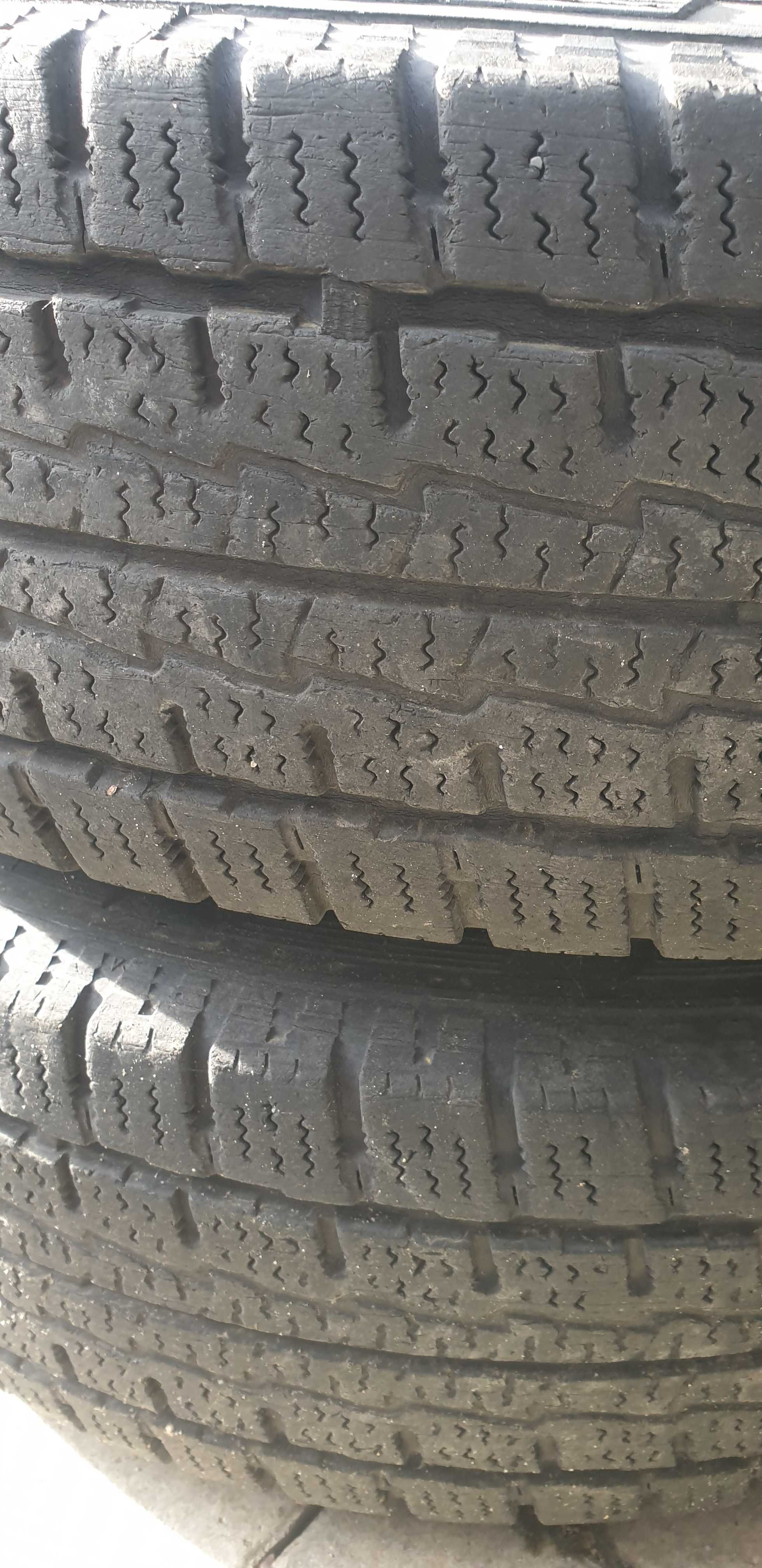 Opony Hankook wzmacniane 14c do busa