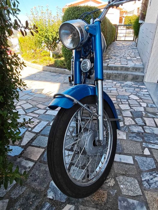 Motorizada Famel Periquito